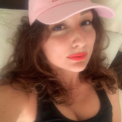 Woman Thriving thumbnail