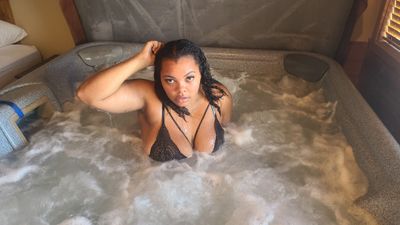 brainsnboobs profile