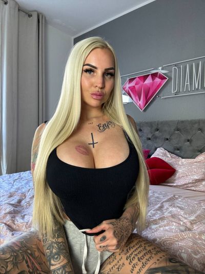 Cora Diamond profile