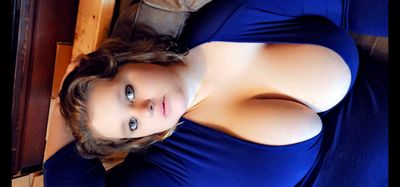 kittywhiteout600 thumbnail