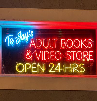 adelemoore_56 thumbnail