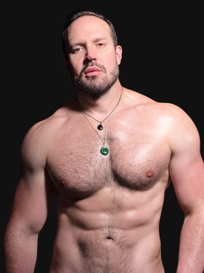 Andy Onassis XXL profile