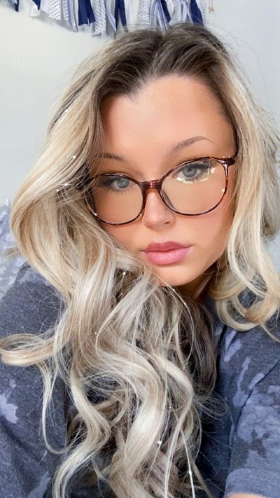 lovelylydialo profile