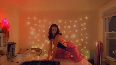 babywhorange thumbnail