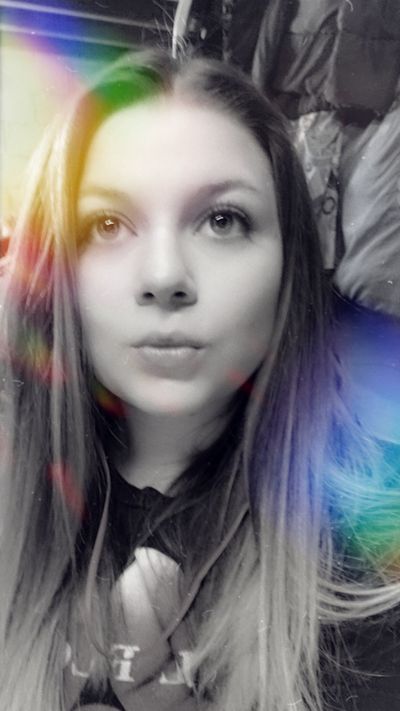 Holly Susani profile