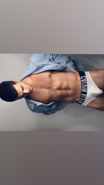 ValenTwink🤍 thumbnail