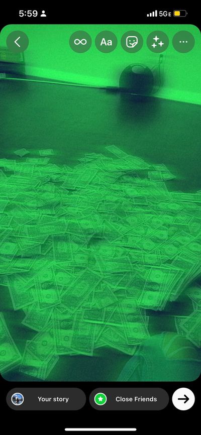 itsyourmajesty thumbnail