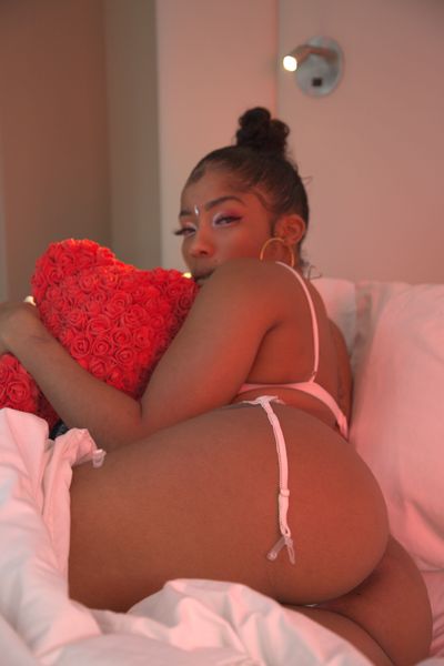 sexylexilovato profile