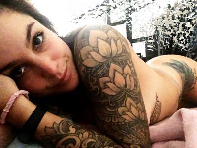 atheneablack thumbnail