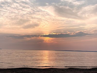 junie.free thumbnail