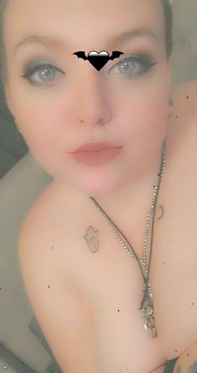 rosewolfthaelia profile