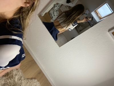 leni.cheer thumbnail