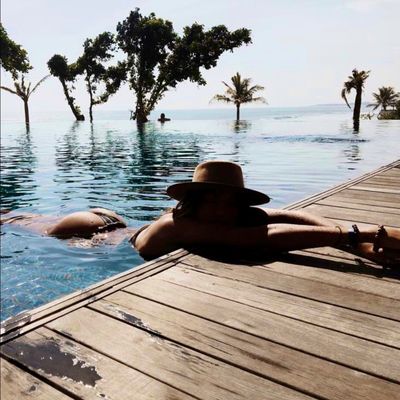 emmaplac18 thumbnail