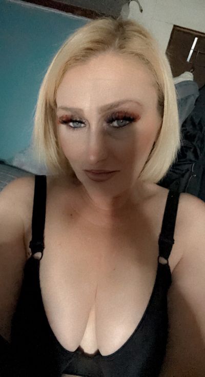 granny_can_dance76 profile