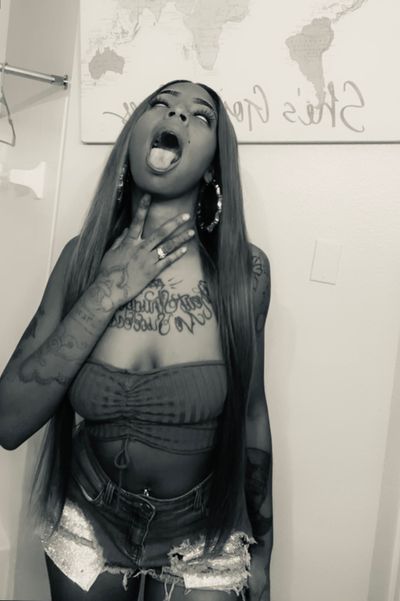 melanieraaaae profile