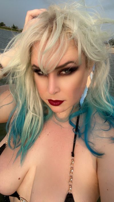 frostedpinkrose profile