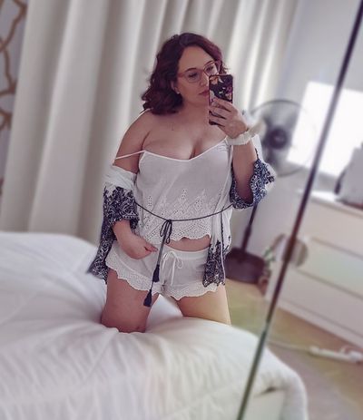 autumnadamsaz profile