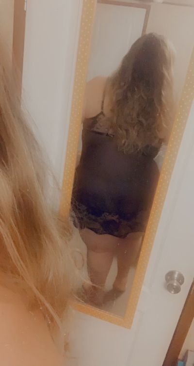 thighstiffany thumbnail