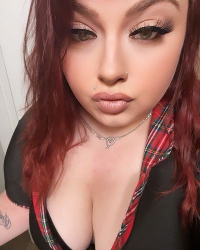 hookertitts420 profile