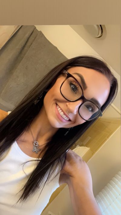 kinkykrissy_xo profile