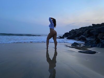 summerxoxo thumbnail