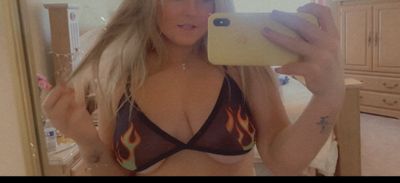 Flora Mae 🌸 thumbnail