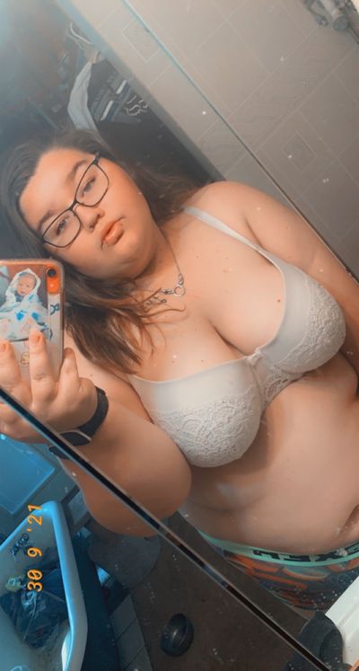 Shadow queen thumbnail