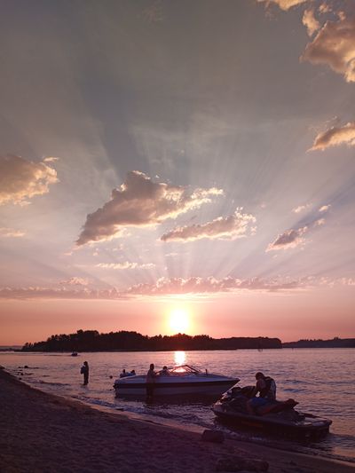 neonfrosteddreams thumbnail