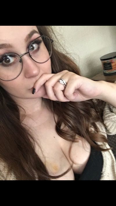 rosegoldgaming96 profile