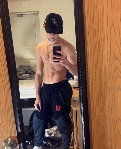 collegejock2121 profile