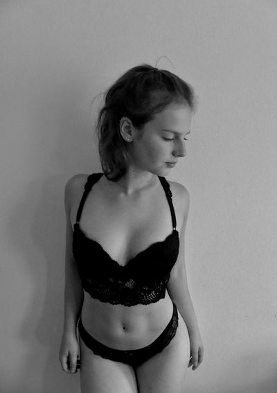 clarissarosanaroth profile