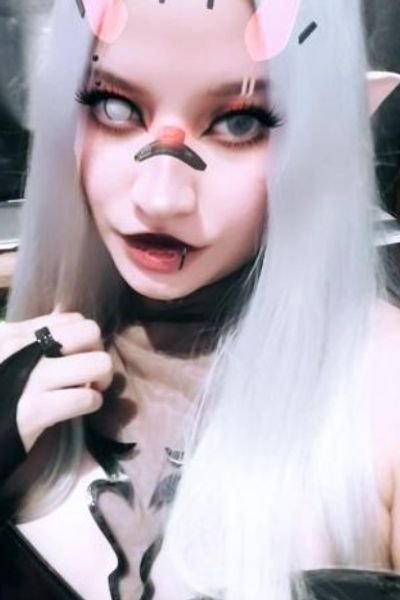 velvetlaceandleather profile