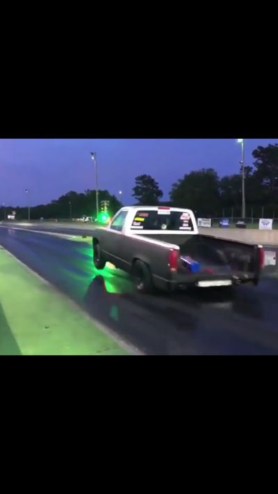 prettybasicwhiteguy thumbnail