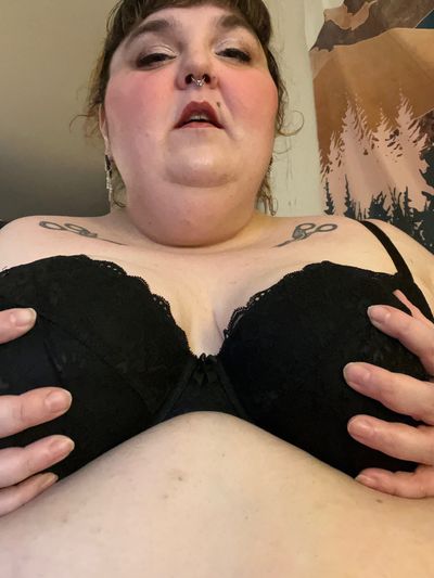 Anna Adore 💖 thumbnail