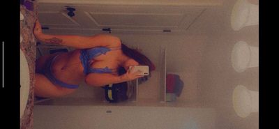 hollymarie001 thumbnail