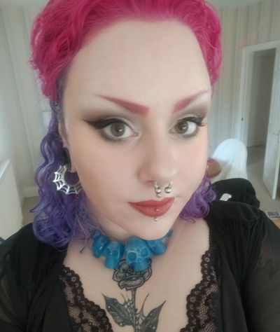 luna_le_dark profile