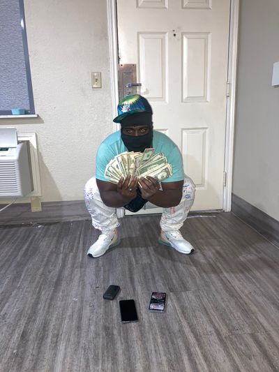 mr.dineromakin profile