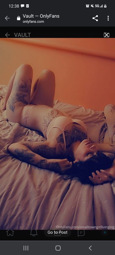 smalltowngirlivingbig thumbnail