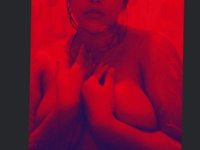 DANIELA🔥 thumbnail