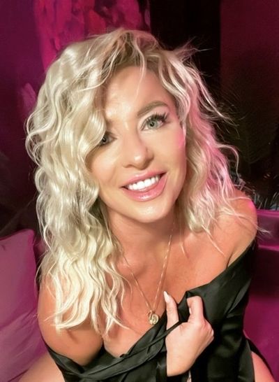 thenaughtyyogi profile