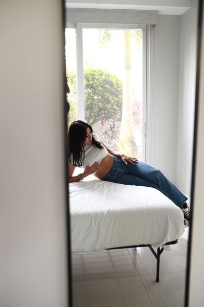 Emerald Loves thumbnail