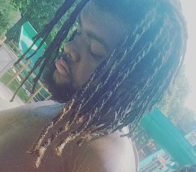 runswithknifez profile