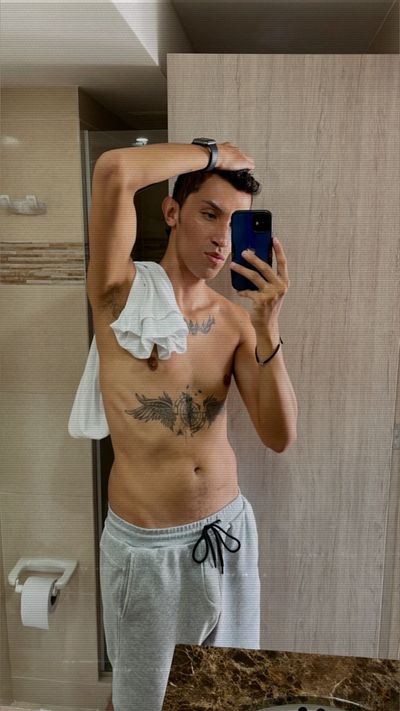 Andrew  🍑🍆💦 profile