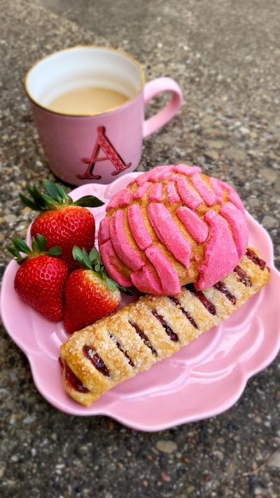 Buttercream Baby Mrs. Honey thumbnail