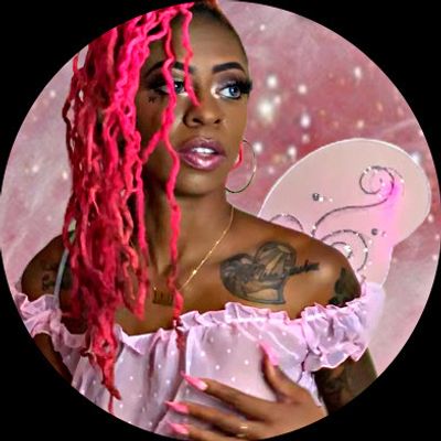 🎀 𝒫𝒾𝓃𝓀𝔅𝔬𝔪𝔟𝔠𝔥𝔢𝔩𝔩𝔢 💣 profile