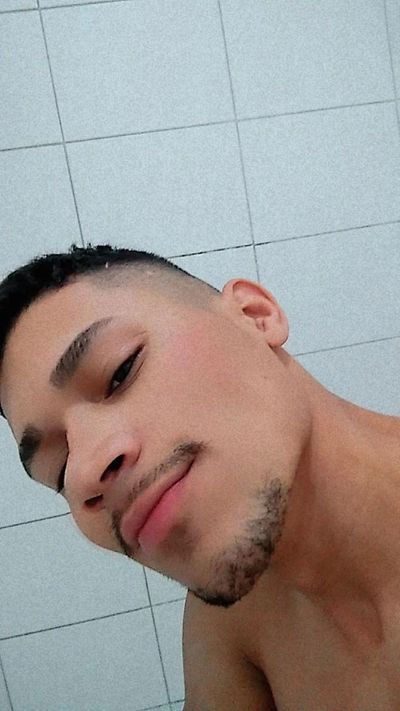 João 🍆 profile