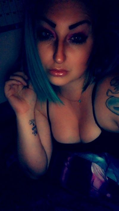 witchy_vibeez89 profile