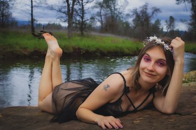 Tiny Goddess thumbnail