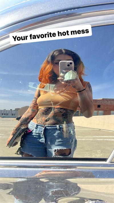 shes.a.riot thumbnail