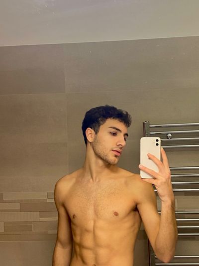 palexxlholly thumbnail